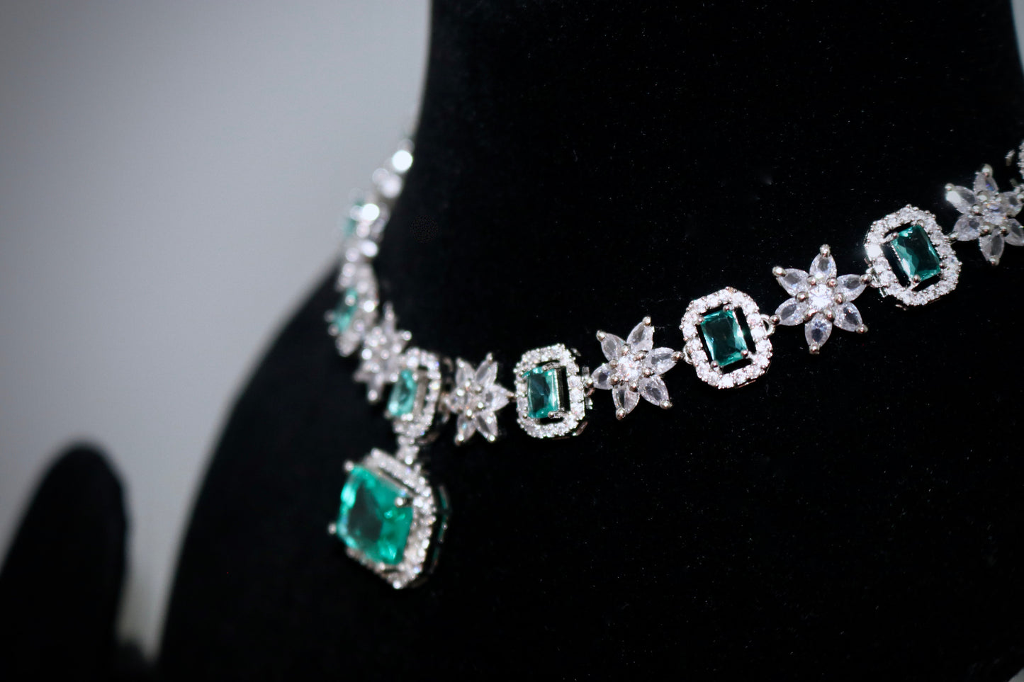The Sena Necklace
