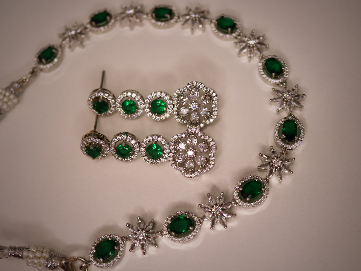 The Nira Set