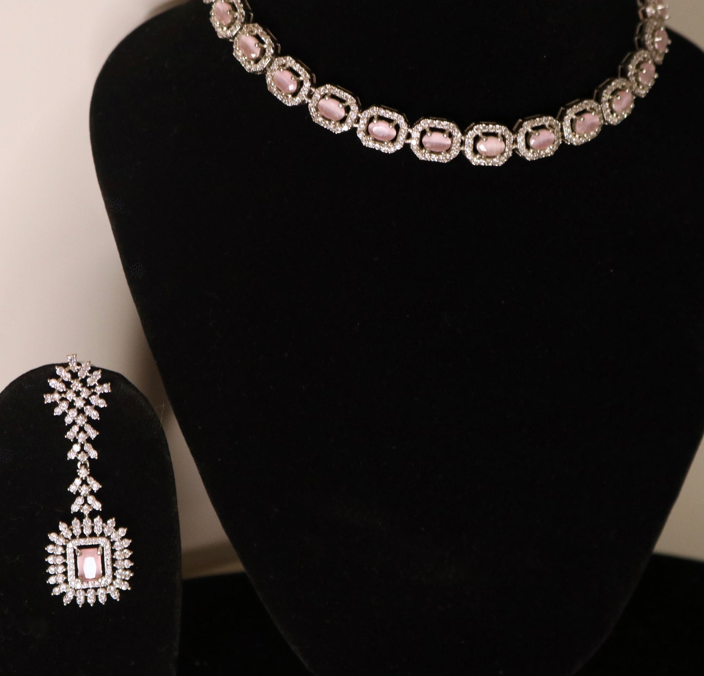 The Idhaya Set