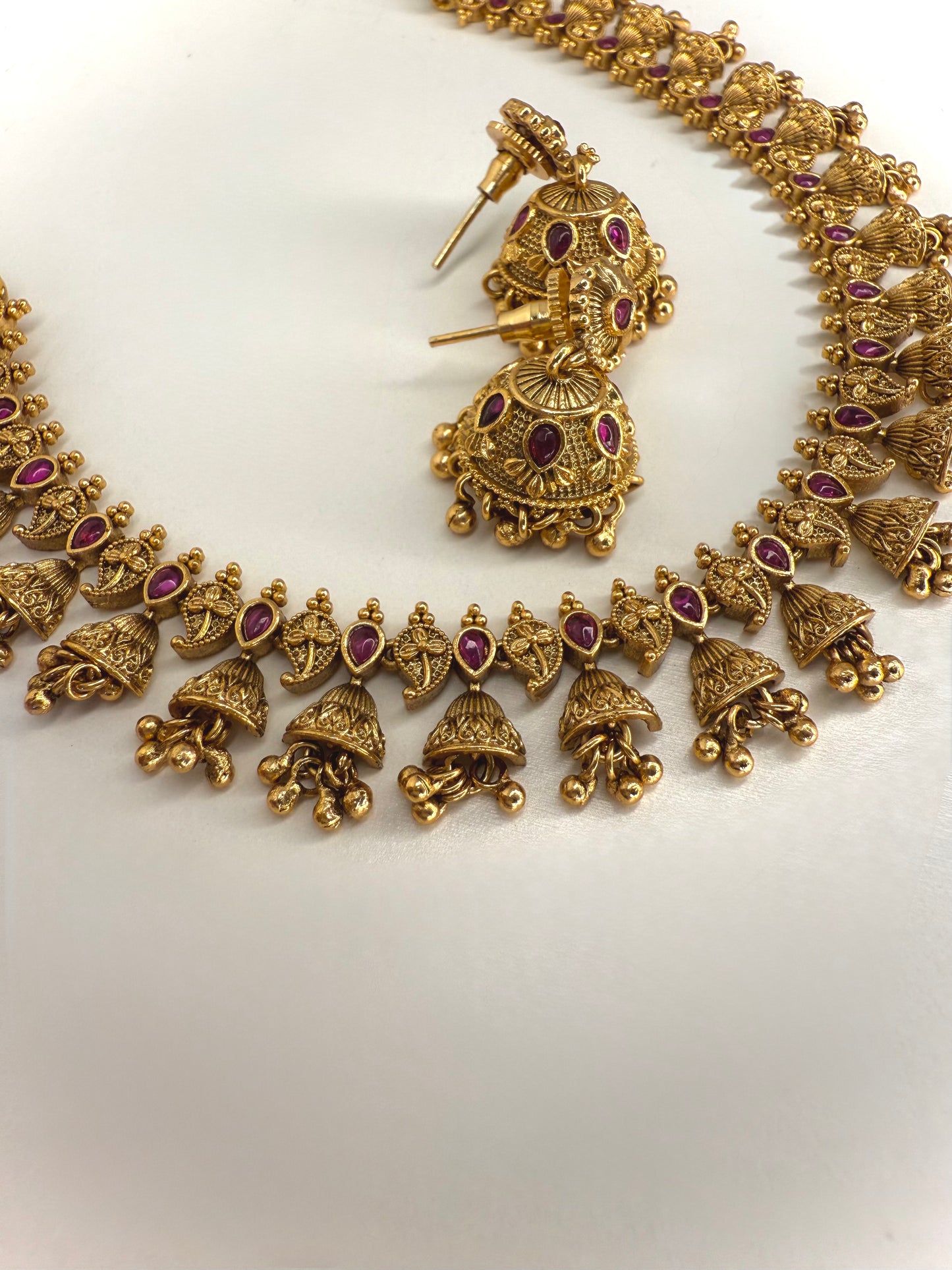 Isai Gold Set