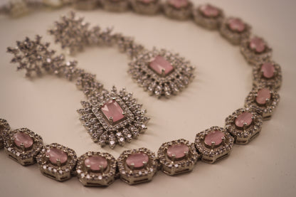 The Idhaya Set