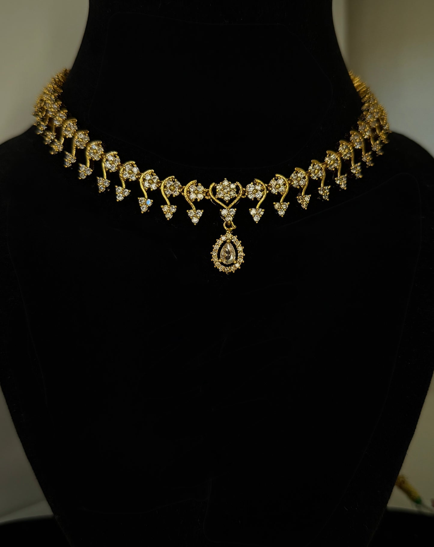 Thara Gold Set
