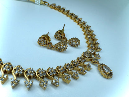 Thara Gold Set